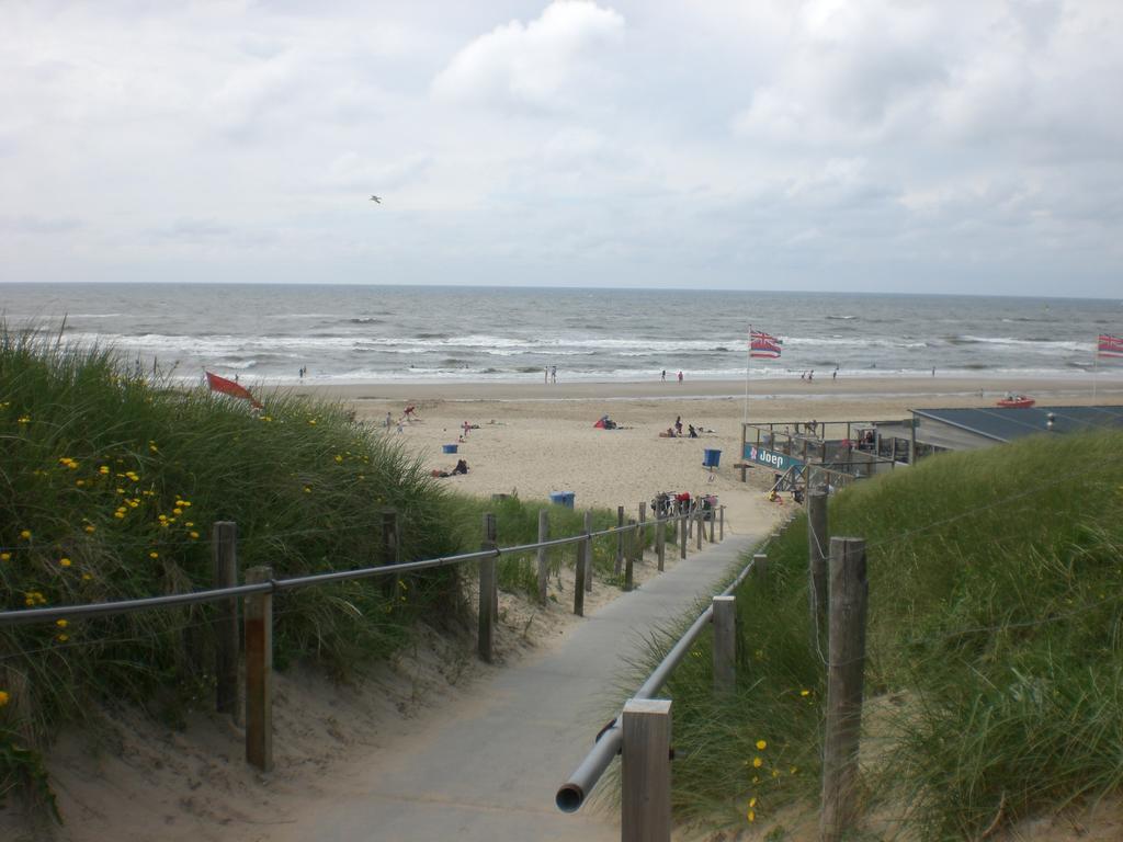 Penthouse Belle Vue Apartment Bergen aan Zee Room photo